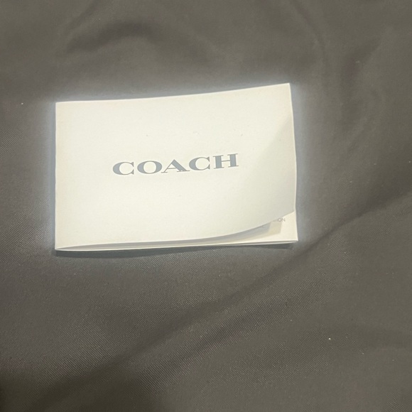 Coach Fatigue Slingbag (UNISEX) - Picture 5 of 6